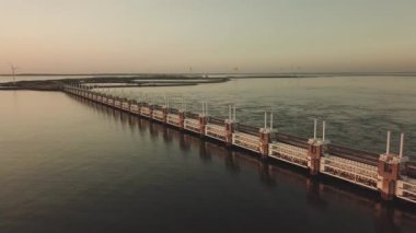 Oosterscheldekering, Doğu Scheldt fırtına dalgalanma bariyeri, Hollanda, Havacılık
