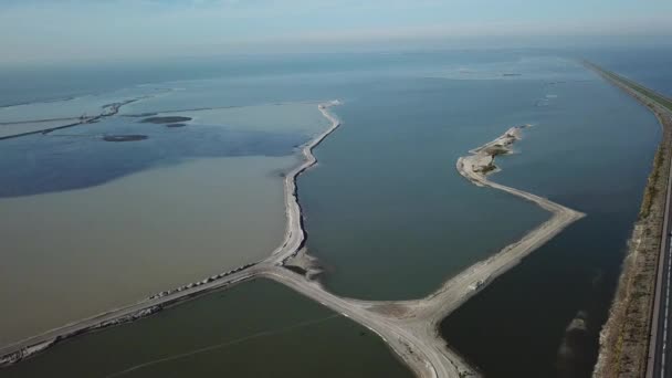 湖の自然保護区を構築するための空中ビューマーカーマイヤーオランダ堤防に沿ってマーカー ワデン — ストック動画