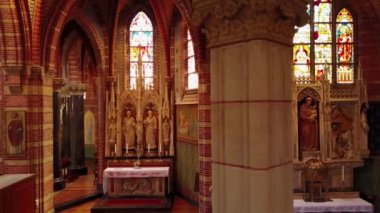 Hollanda, Hilversum 'da orgu olan güzel Katolik Sint-Vituskerk kilisesinin görüntüleri.