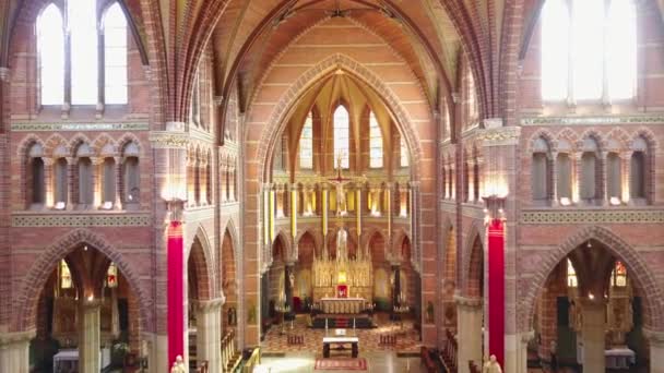 Beeldmateriaal Van Prachtige Katholieke Sint Vituskerk Met Orgel Hilversum Nederland — Stockvideo