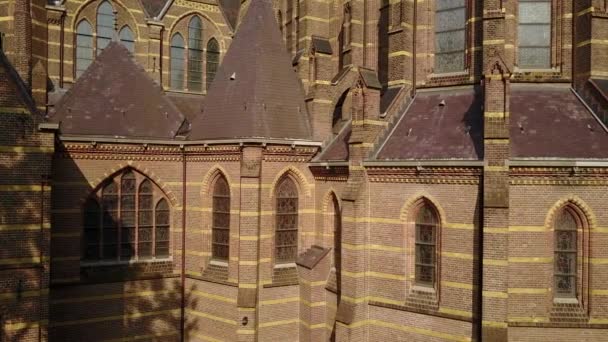 ภาพทางอากาศของโบสถ สเคอร กในฮ ลเวอร ประเทศเนเธอร แลนด — วีดีโอสต็อก