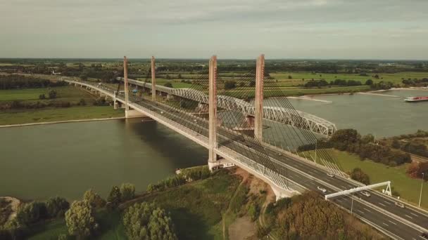 Martinus Nijhoff Puente Ferroviario Sobre Río Waal Holanda — Vídeo de stock