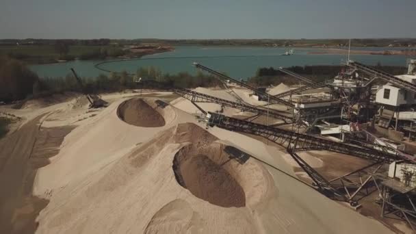 Zandgroeve Baggermateriaal Verdelen Verschillende Fracties Bij Zandwinning Luchtschot — Stockvideo