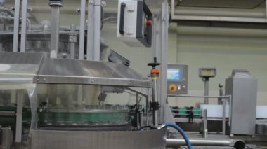 Jam Factory 'nin yakın çekim görüntüleri. Montaj satırı