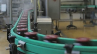 Jam Factory 'nin yakın çekim görüntüleri. Montaj satırı