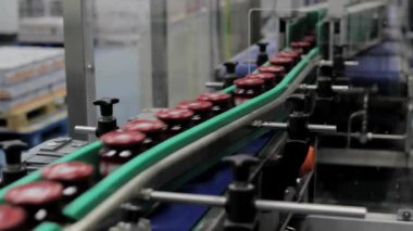 Jam Factory 'nin yakın çekim görüntüleri. Montaj satırı