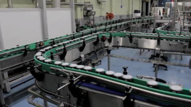 Jam Factory 'nin yakın çekim görüntüleri. Montaj satırı