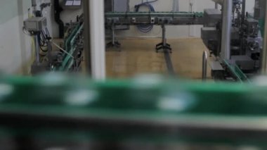 Jam Factory 'nin yakın çekim görüntüleri. Montaj satırı