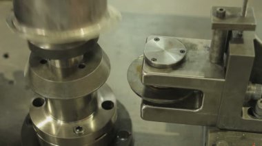 Metal Dönüşü ve Derin Çizim üzerine uzmanlaşmış şirketin yakın çekim üretimi