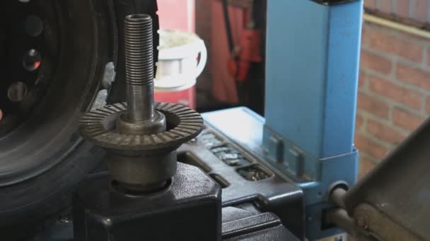 Mechanical Repairs Tire Garage Tire Fitting Machine Close — Stock Video