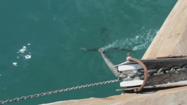 Живописные Кадры Парусной Яхты Греции Солнечный День — стоковое видео