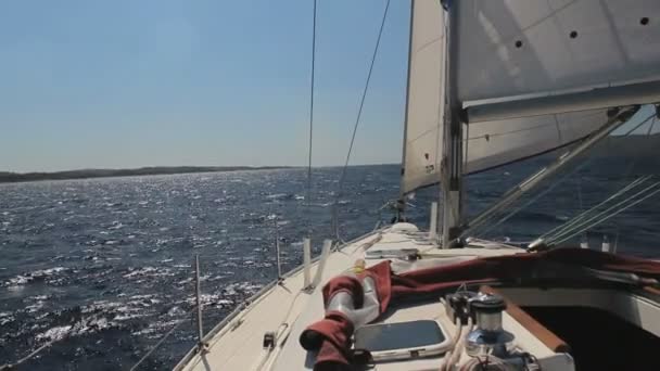 Belas Fotos Vida Colorida Grécia Com Barcos Vela Água Azul — Vídeo de Stock