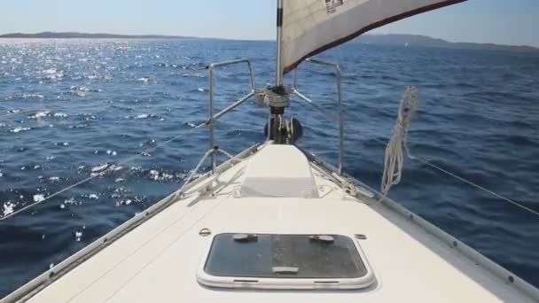 Belas Fotos Vida Colorida Grécia Com Barcos Vela Água Azul — Vídeo de Stock