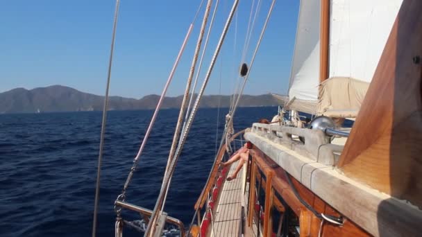 Сценічні Кадри Вітрильної Яхти Греції Сонячний День — стокове відео