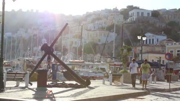 Imágenes Del Hermoso Puerto Grecia Con Varios Barcos Vela — Vídeos de Stock