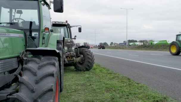 Agricultores Que Dirigem Rodovia A12 A27 Para Protestar Contra Propostas — Vídeo de Stock