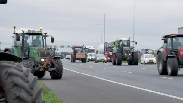 Jordbrukare Som Kör Motorväg A12 Och A27 För Att Protestera — Stockvideo