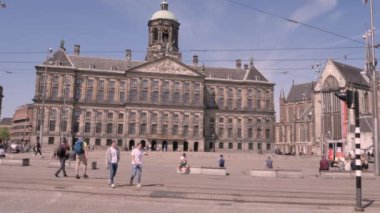 Hollanda, Amsterdam 'ın güzel sokağının sakin görüntüleri