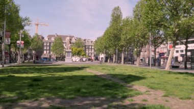 Hollanda, Amsterdam 'ın güzel sokağının sakin görüntüleri