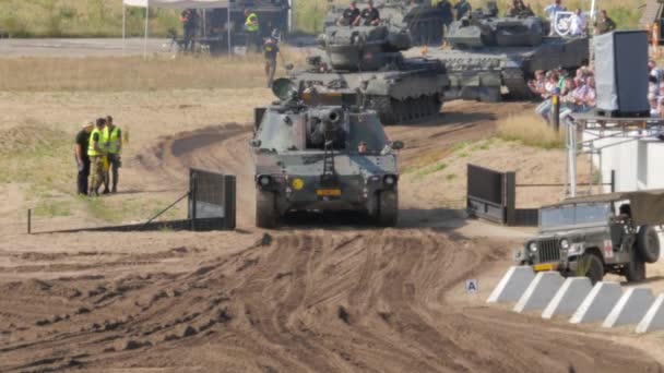 2016 Soest August Military Tanks Woi Woii Being Demonstrated Huge — 图库视频影像