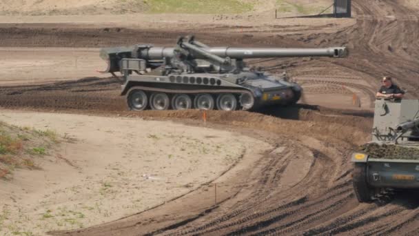 2016 Soest August Military Tanks Woi Woii Being Demonstrated Huge — Stock Video