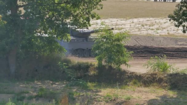 2016 Soest August Military Tanks Woi Woii Being Demonstrated Huge — Stock Video