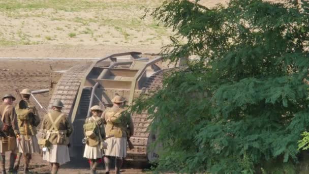 2016 Soest งหาคม รถถ งทหารจาก Woi และ Woii กแสดงในอาร าขนาดใหญ — วีดีโอสต็อก