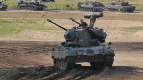 2016 Soest Agosto Tanques Militares Woi Woii Siendo Demostrados Una — Vídeos de Stock