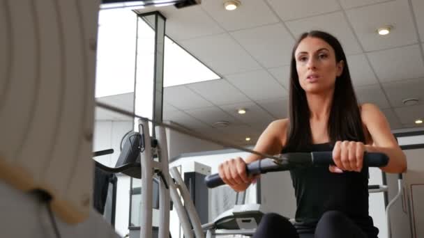 Footage Beautiful Brunette Woman Working Out Gym Rowing Machine — Stock Video