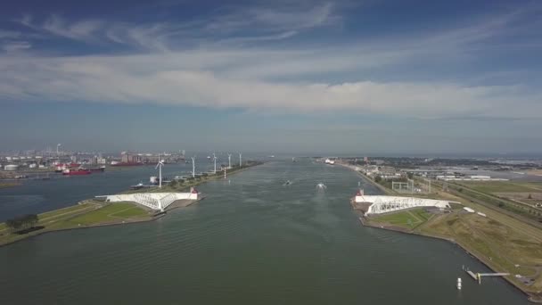 Deltaworks Maaslandkering Maesland Barriere Bei Rotterdam Den Niederlanden Antenne — Stockvideo