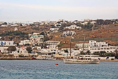 Chora, Mykonos, Yunanistan 19 Ekim 2018: Harbor, Chora, Mykonos, Yunanistan Ege Denizi'adanın başkenti ve asıl şehir.