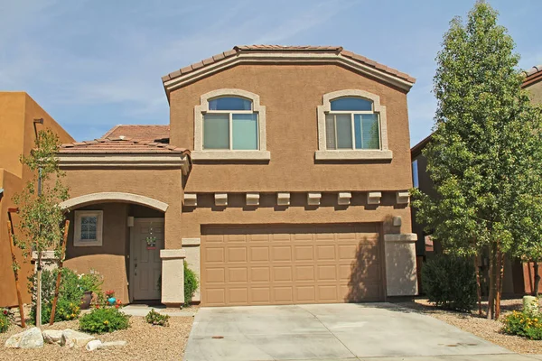 Tucson Arizona Usa Aprile 2017 Nuova Casa Stucco Terracotta Due — Foto Stock