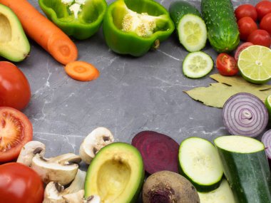 Sebze tasarımcısı için en tepeden mermer arka plan görüntüsü çerçevesi