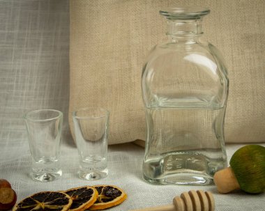 Limon ve Tarçınlı Ev Yapımı Viski