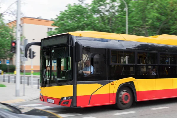 Transporte Urbano Ecológico Público Transporte Público Elétrico Híbrido Preocupação Ambiental — Fotografia de Stock