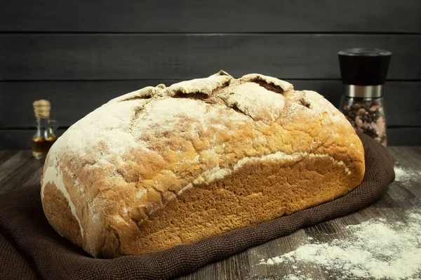 Pão Farinha Branca Caseiro Recém Assado Pão Crocante Caseiro — Fotografia de Stock