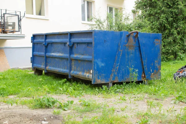 Construction waste collection container. Container for the removal of large waste