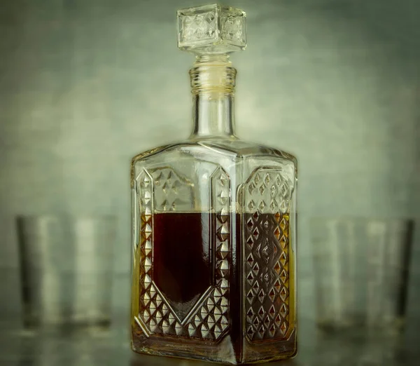 Carafe Avec Whisky Cognac Sur Fond Noir — Photo