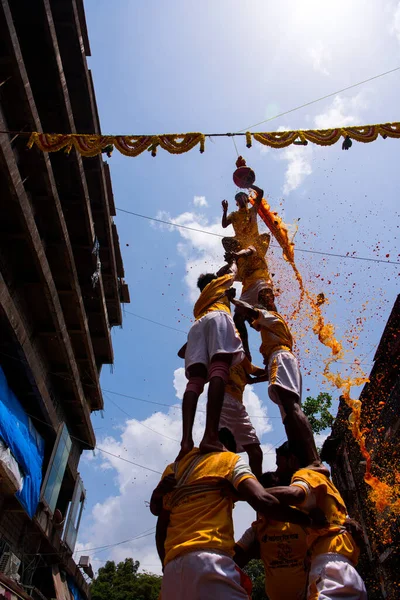 Mumbai India September 2018 Indian Youth Form Human Pyramid Break — Stock Photo, Image