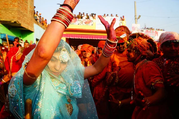 Nandgaon Indien März 2016 Männer Necken Frauen Rahmen Der Lathmar — Stockfoto