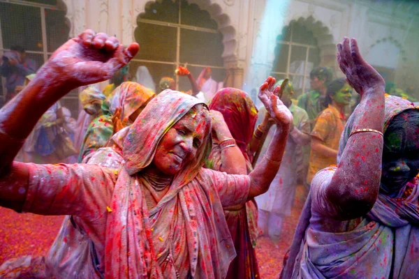 Vrindavan India March 2016 Widows Celebrate Holi Festival Festival Colours — Stock Photo, Image