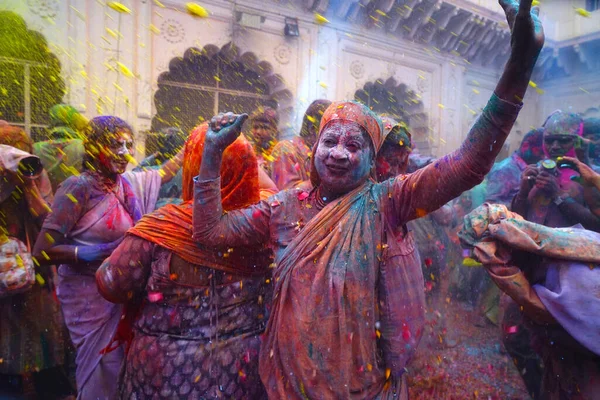 Vrindavan Índia Março 2016 Viúvas Celebram Festival Holi Festival Cores — Fotografia de Stock