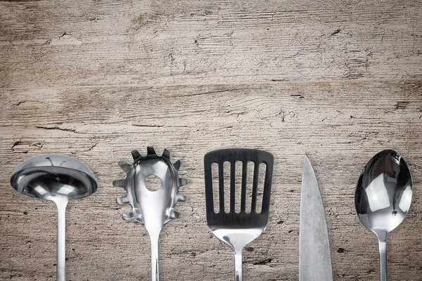 Plat leggen van een keuken koken gebruiksvoorwerp — Stockfoto