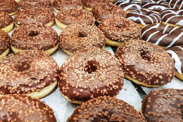 초콜릿 맛 있는 도넛 — 스톡 사진