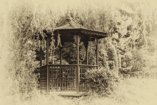 Oude pagode in de tuin — Stockfoto