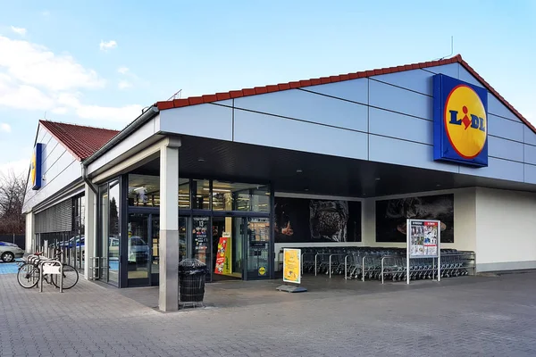 Entrance view of the Lidl Store — Stock Photo, Image