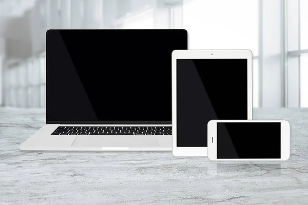 Multiple devices for responsive web advertisement — Stock Photo, Image