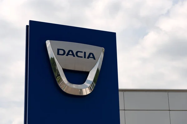 Logo sign of Dacia car dealer — Stock Photo, Image