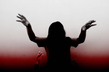 Korkunç Hayaletler Cadılar Bayramında Elbisenin konsepti harika.