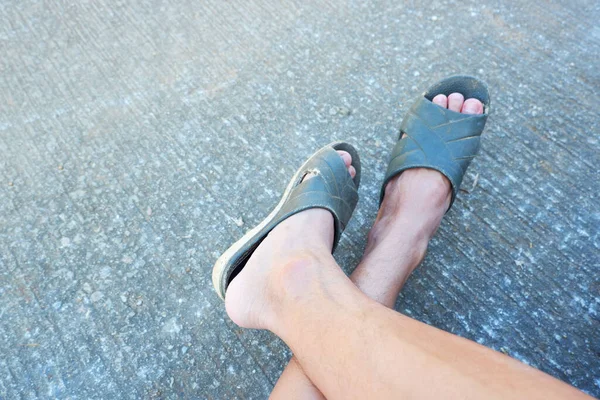 Nogi Stopy Relaksującym Geście — Zdjęcie stockowe